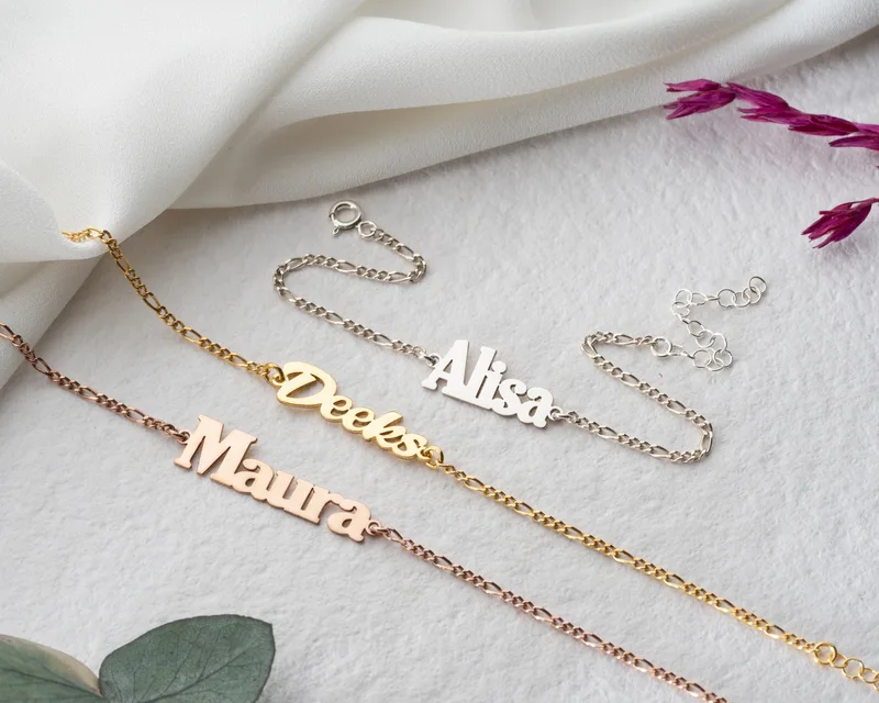 Figaro Chain Name Bracelet